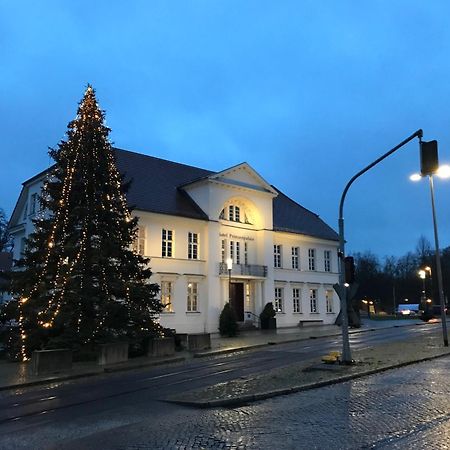 Hotel Prinzenpalais Бад-Доберан Экстерьер фото