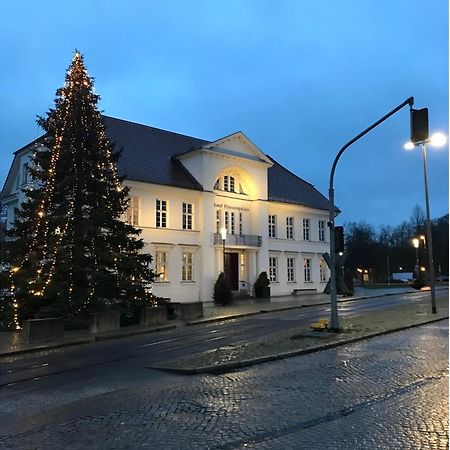 Hotel Prinzenpalais Бад-Доберан Экстерьер фото