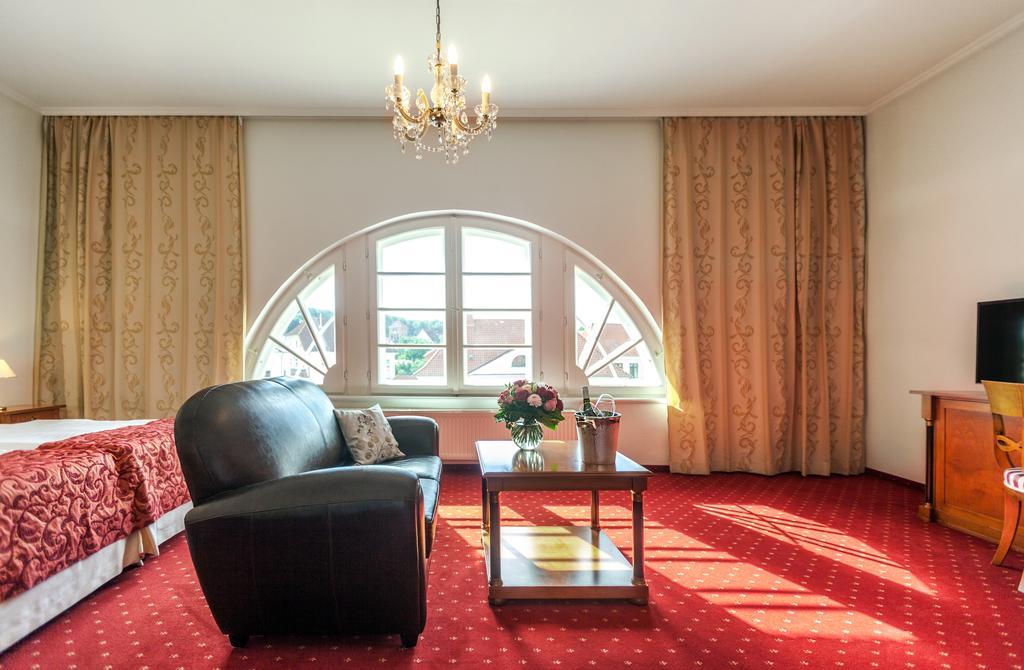 Hotel Prinzenpalais Бад-Доберан Экстерьер фото